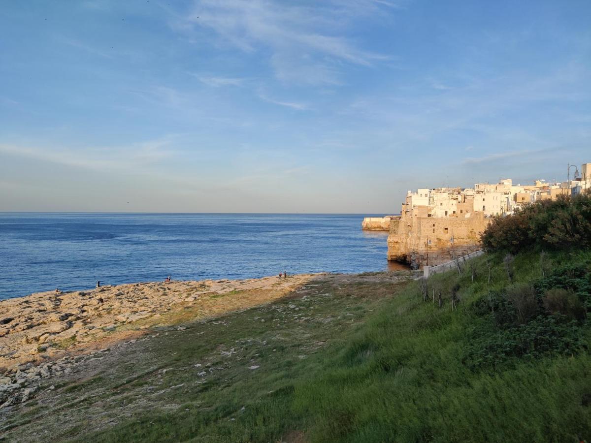 Dofely - Suite By The Sea Поліньяно-а-Маре Екстер'єр фото